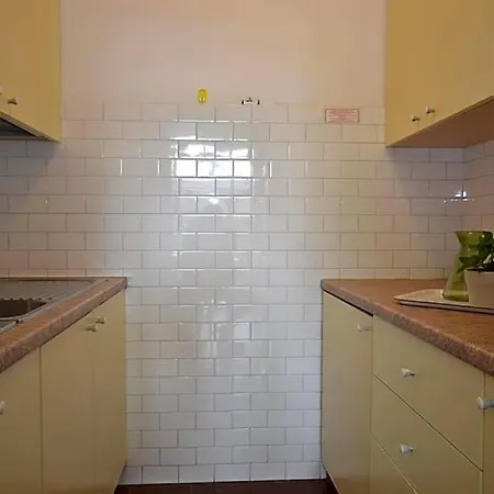 Comfy Flat 600m From The Sea With