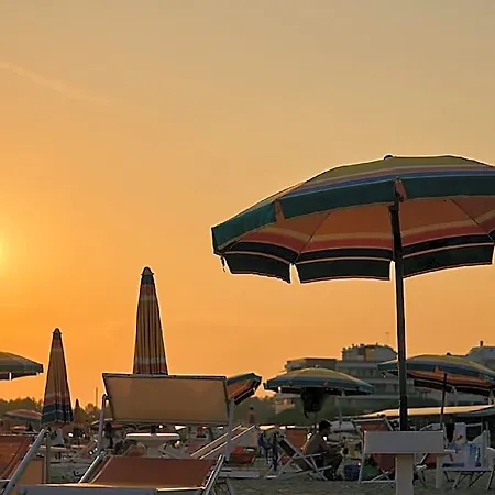 Comfy Flat 600m From The Sea With Hotel Bibione