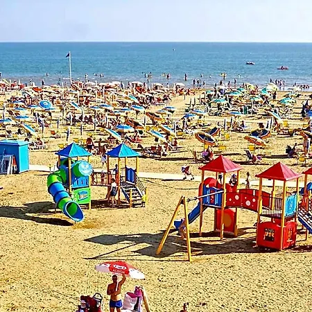 Hotel Comfy Flat 600m From The Sea With 3*